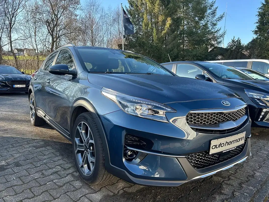 Kia XCeed - Thumbnail 3