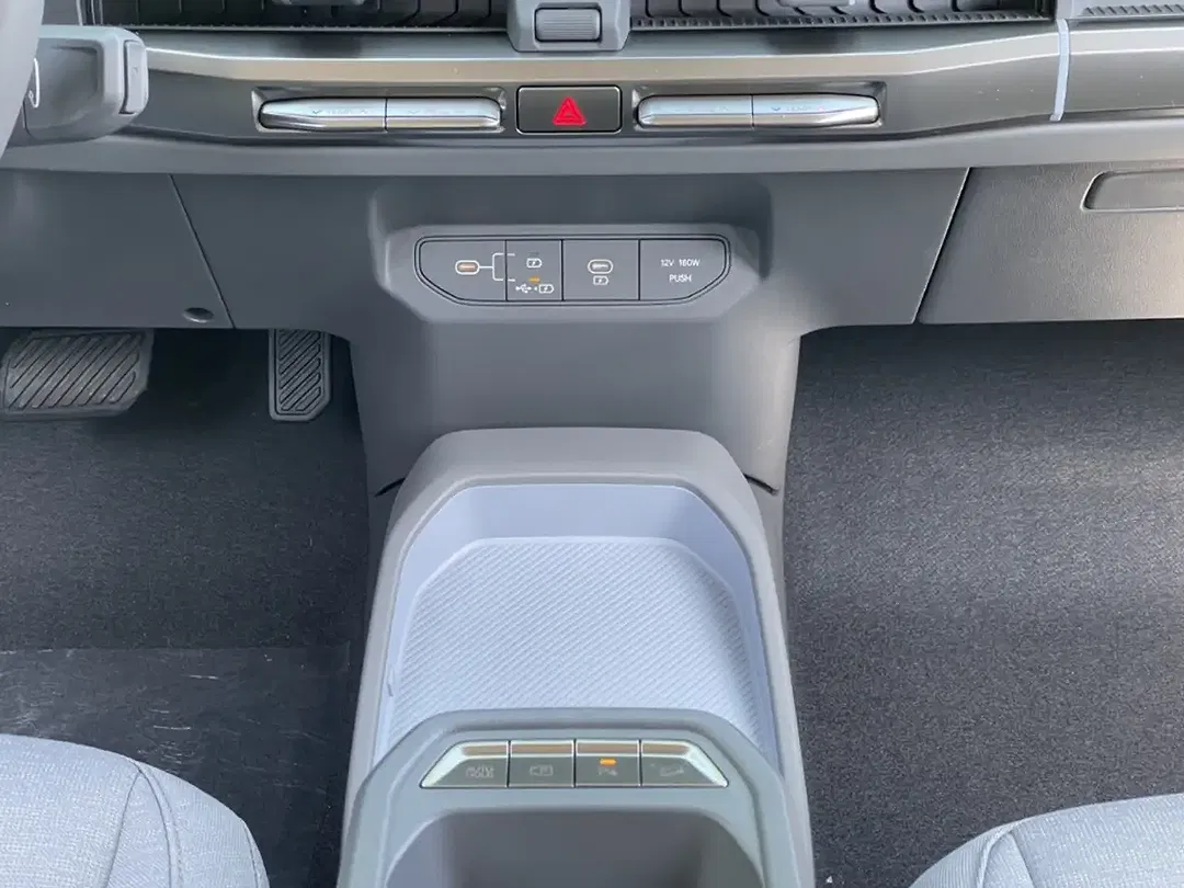 Kia EV3 - Thumbnail 13