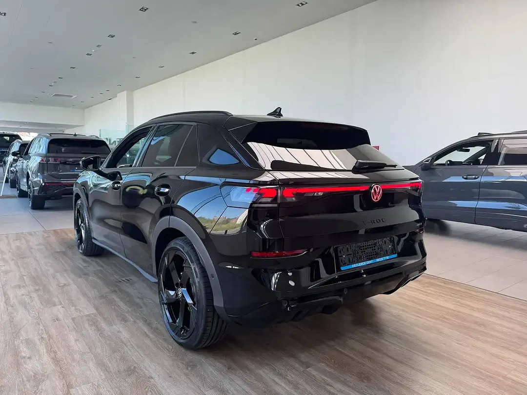 Volkswagen T-Roc - Thumbnail 9