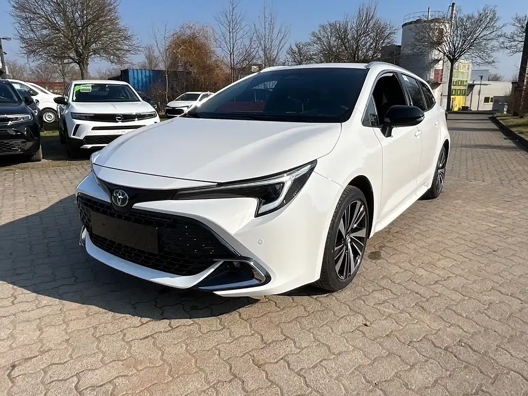 Toyota Corolla - Thumbnail 1