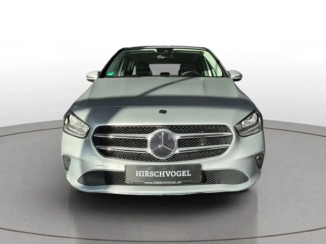 Mercedes-Benz B 180 - Thumbnail 2
