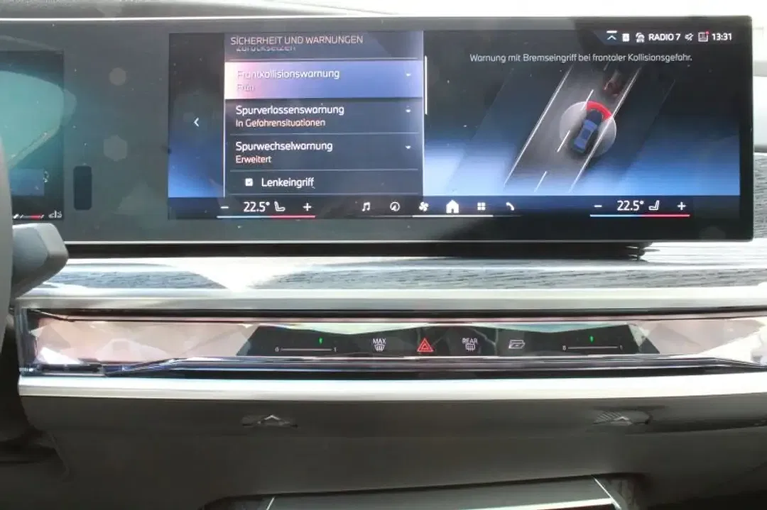 BMW 740 - Thumbnail 13