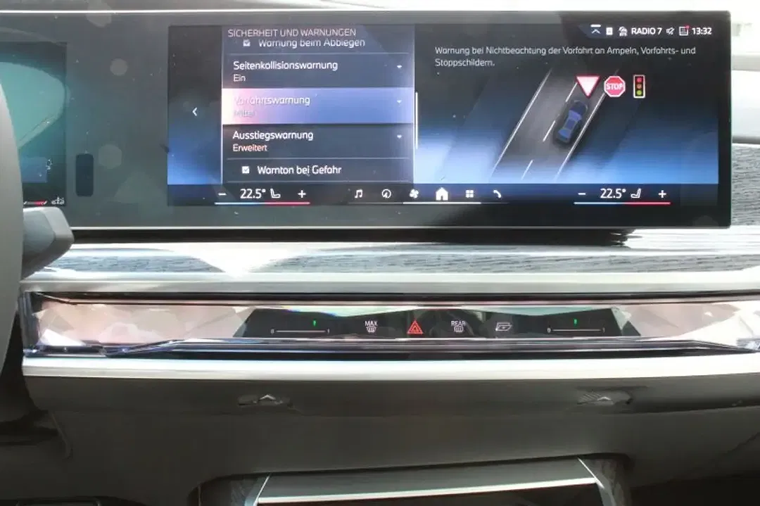 BMW 740 - Thumbnail 14