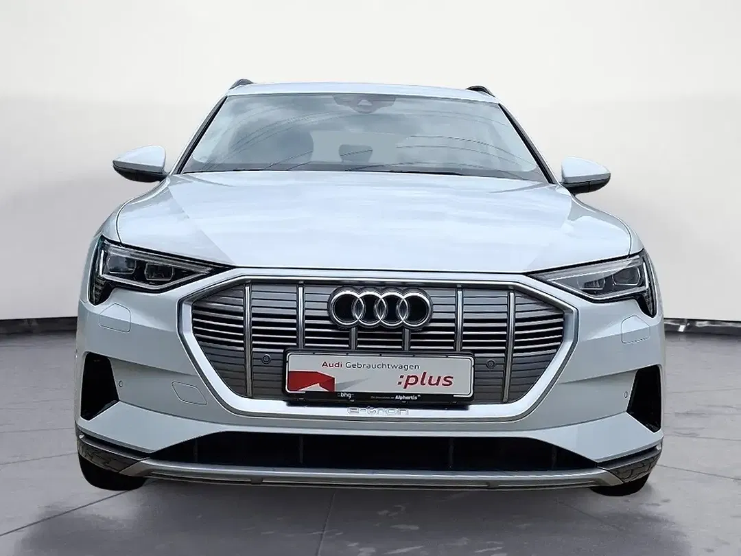 Audi e-tron - Thumbnail 2