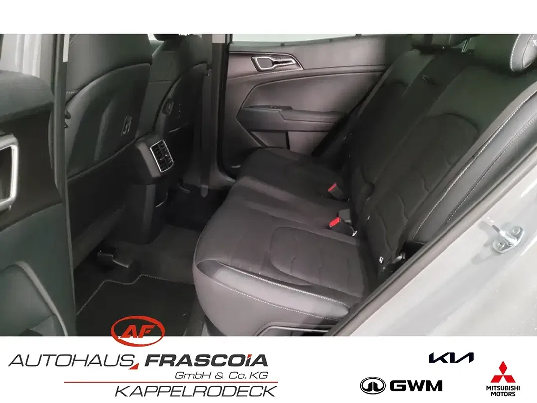 Kia Sportage - Thumbnail 11