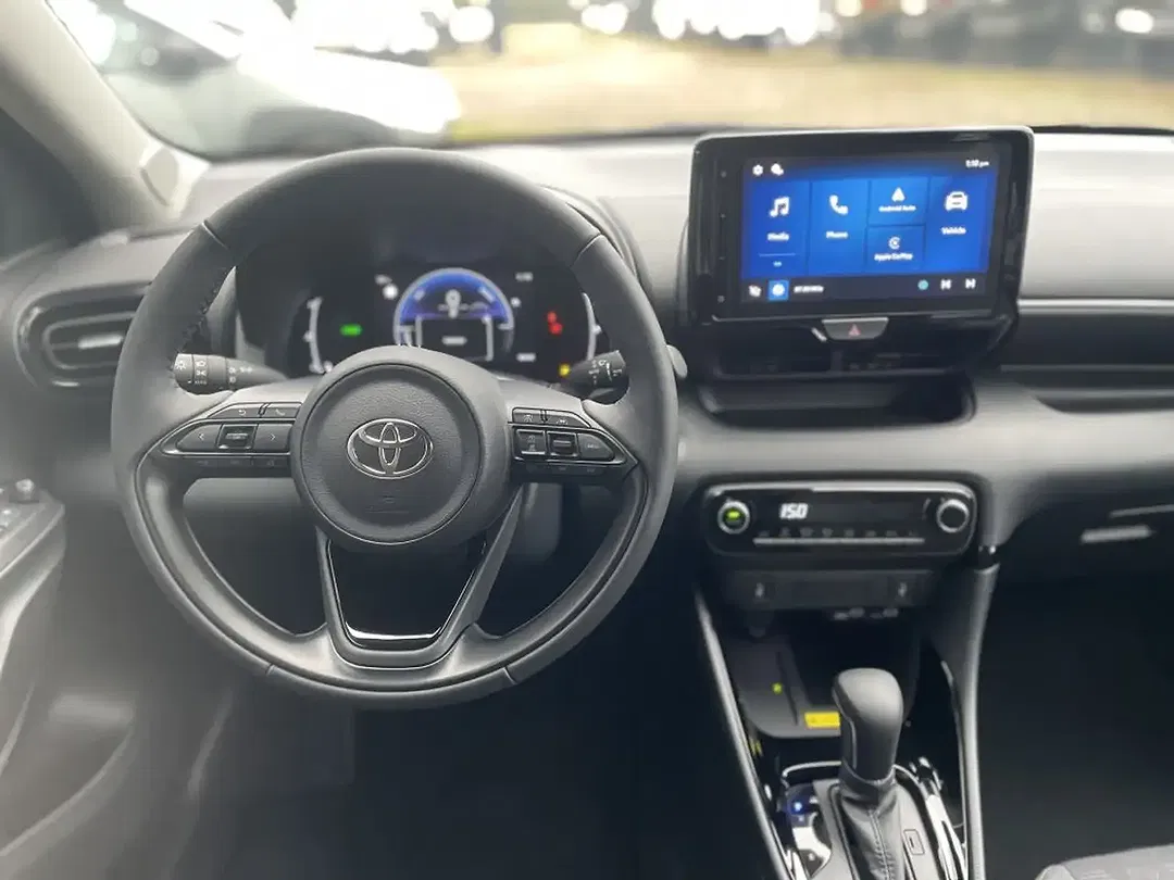 Toyota Yaris - Thumbnail 13