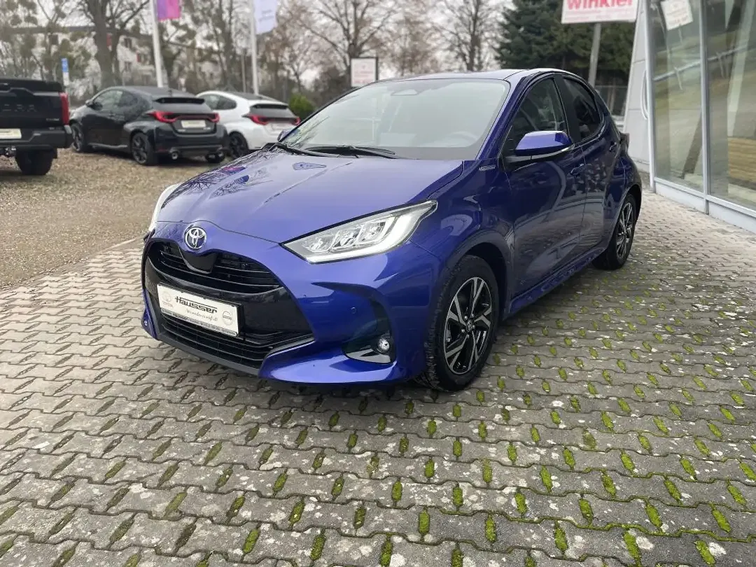 Toyota Yaris - Thumbnail 3