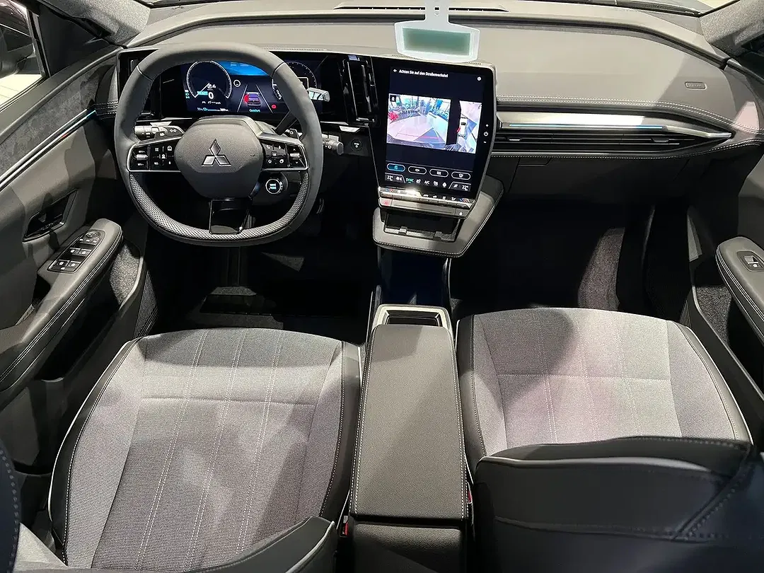 Mitsubishi Eclipse Cross - Thumbnail 13