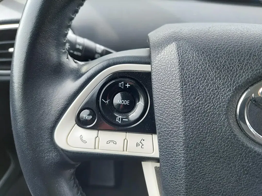 Toyota Prius - Thumbnail 20