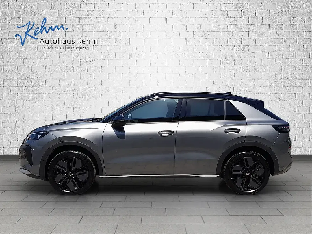 Volkswagen T-Roc - Thumbnail 3