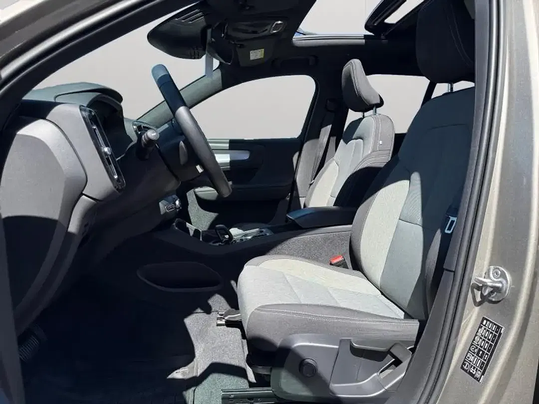 Volvo XC40 - Thumbnail 10