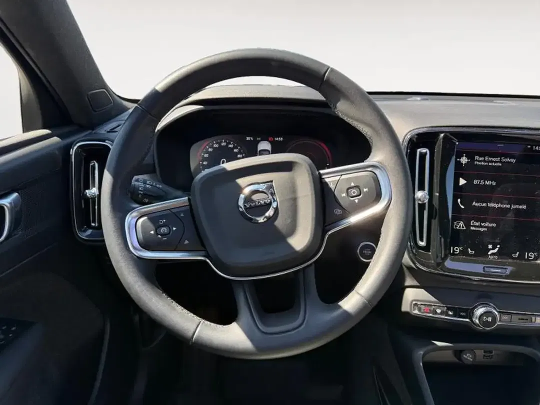 Volvo XC40 - Thumbnail 12