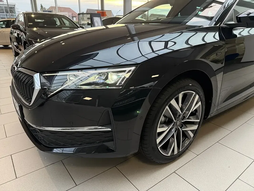 Skoda Octavia - Thumbnail 4