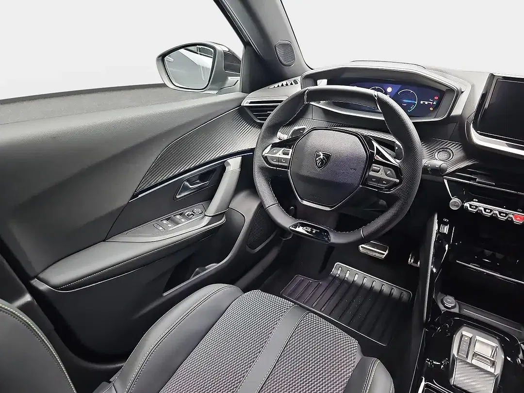 Peugeot 2008 - Thumbnail 8