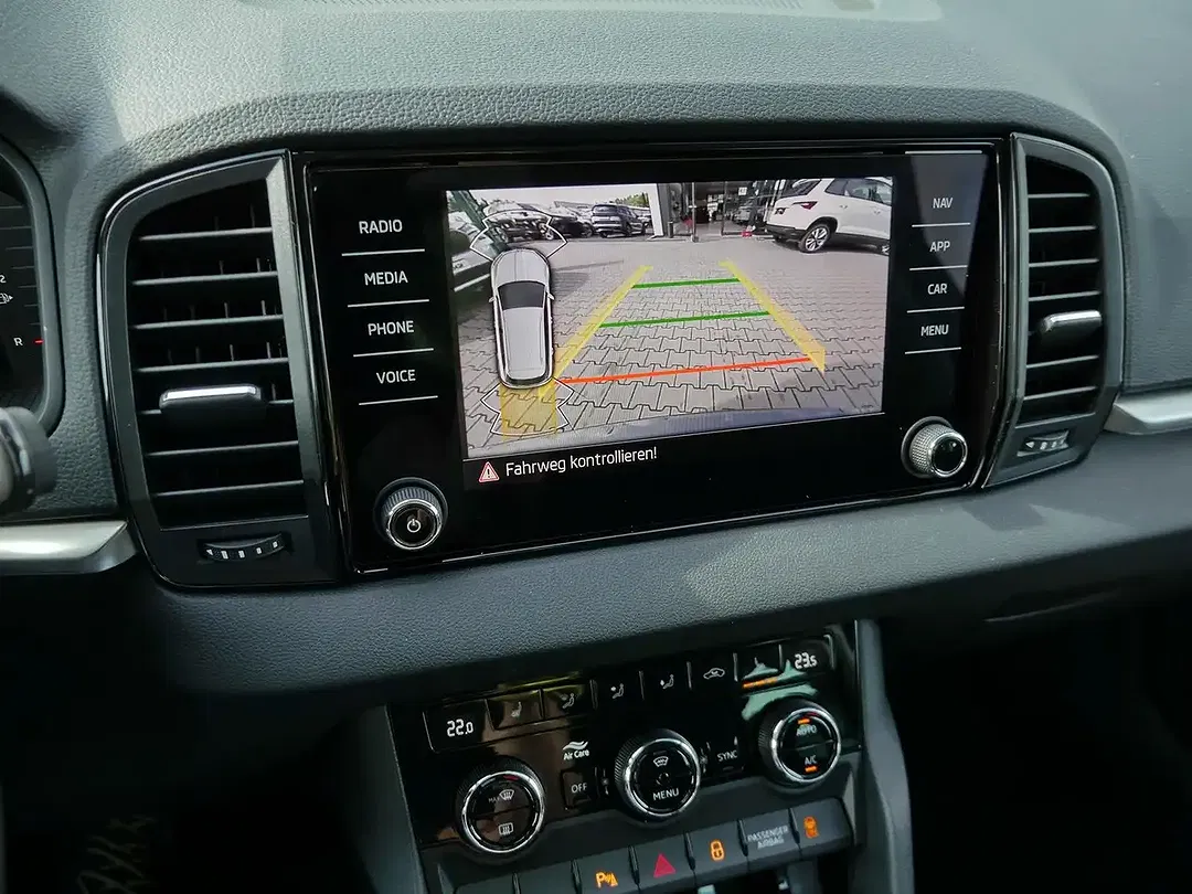 Skoda Karoq - Thumbnail 14