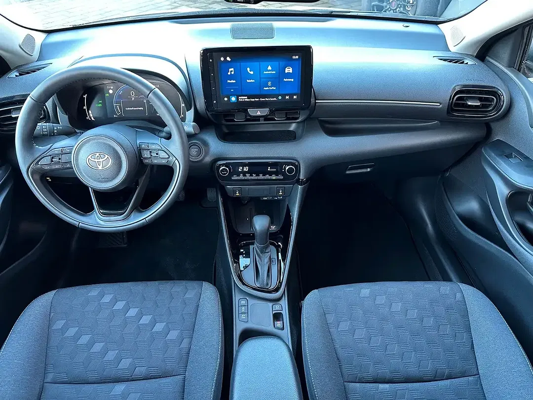 Toyota Yaris - Thumbnail 12