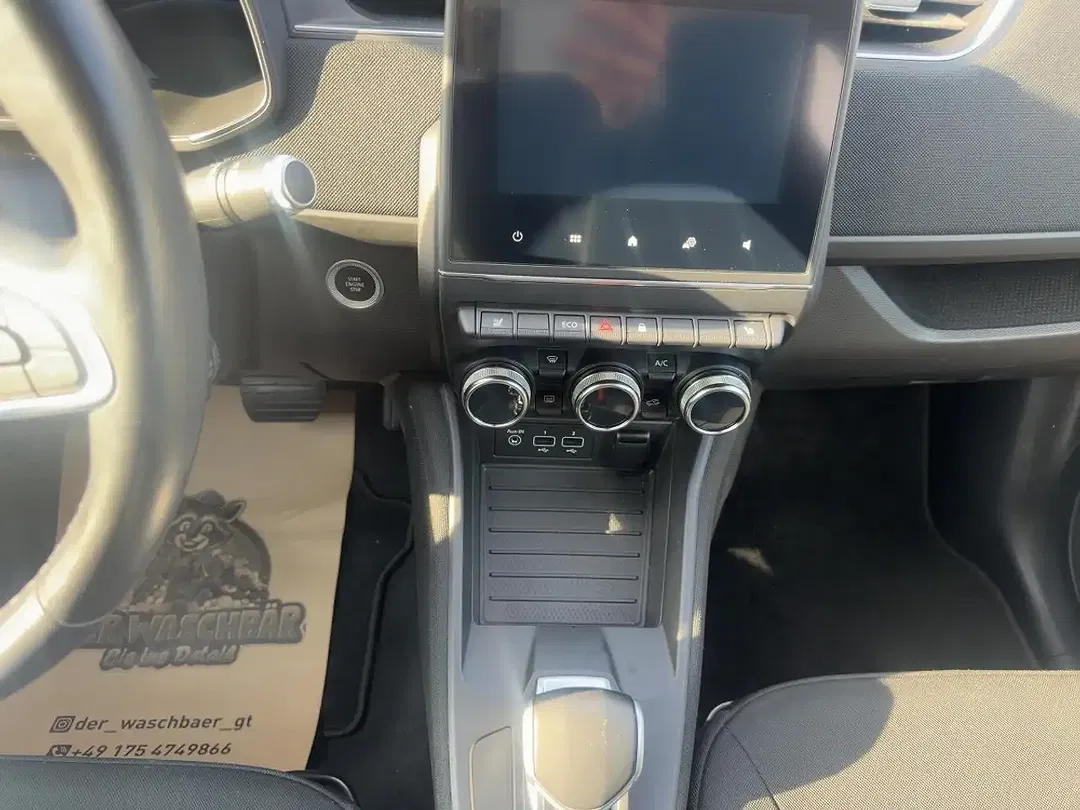 Renault ZOE - Thumbnail 10
