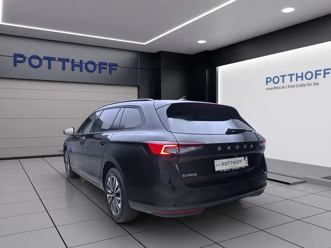 Skoda Superb - Thumbnail 3