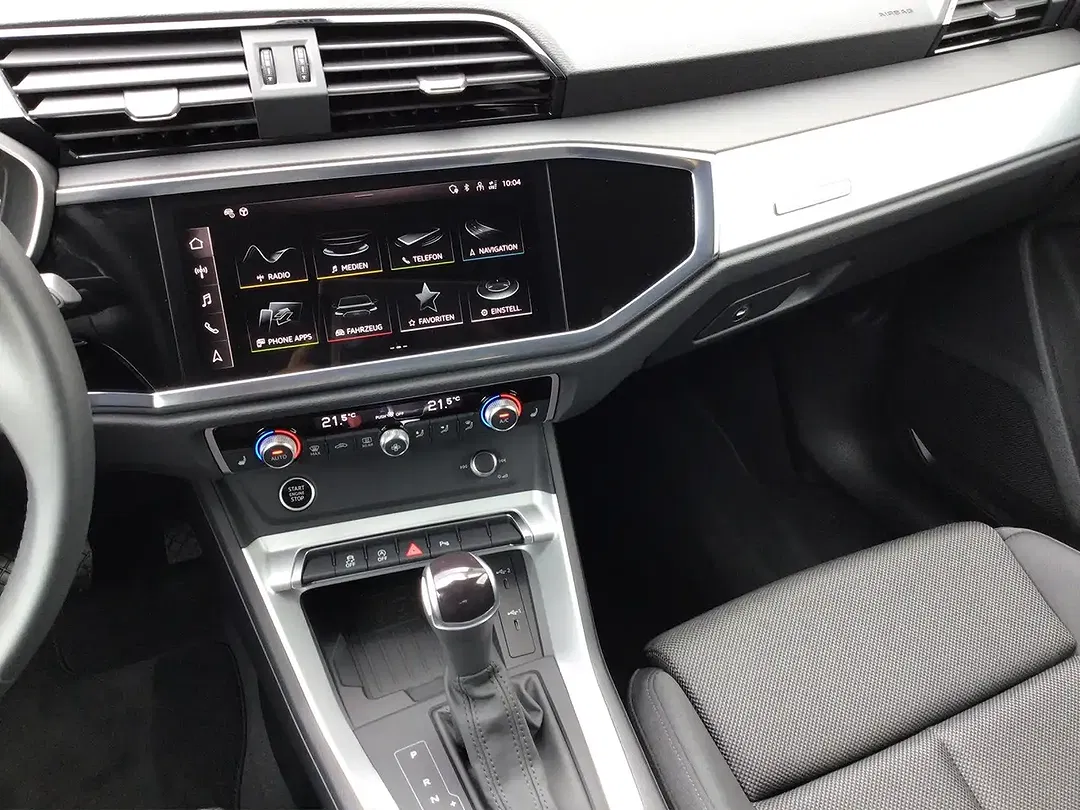 Audi Q3 - Thumbnail 10