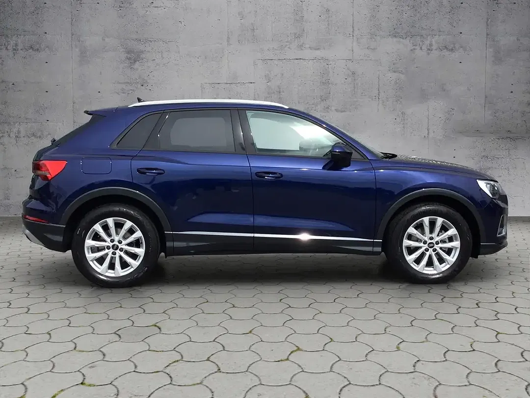 Audi Q3 - Thumbnail 5