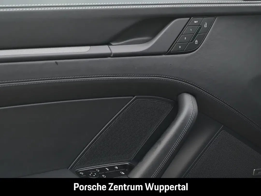 Porsche 992 - Thumbnail 15