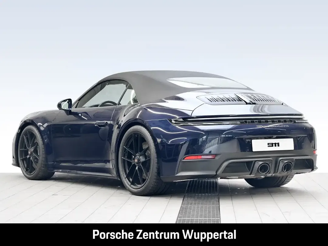 Porsche 992 - Thumbnail 3