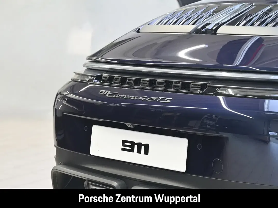 Porsche 992 - Thumbnail 6