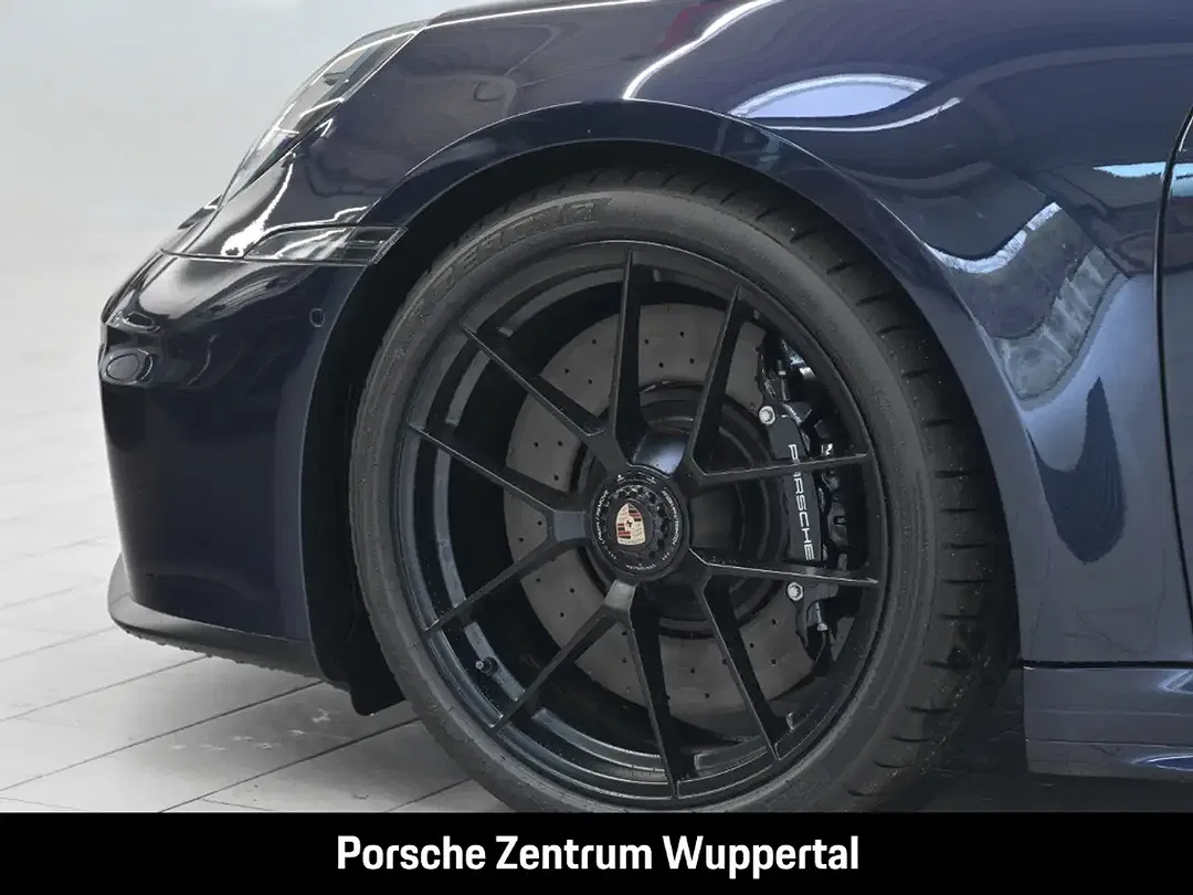 Porsche 992 - Thumbnail 7