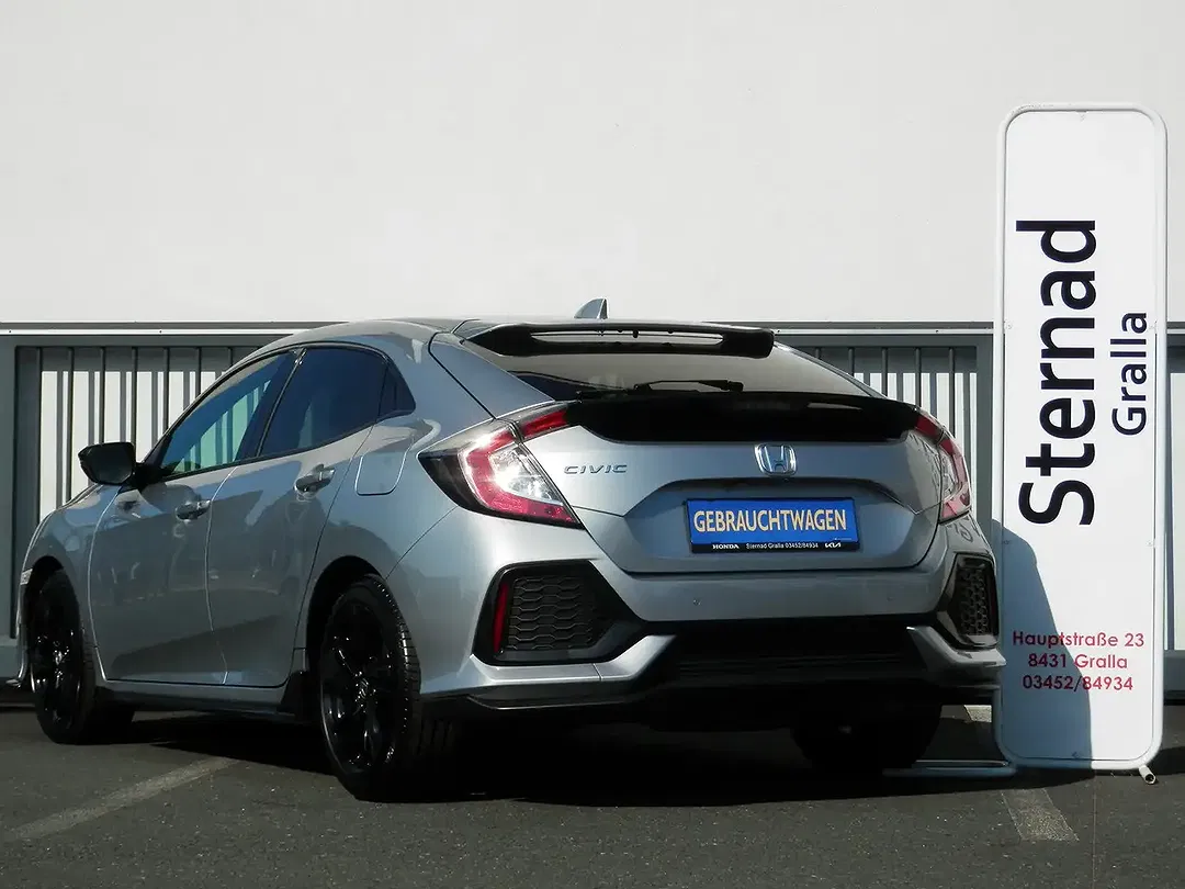 Honda Civic - Thumbnail 6