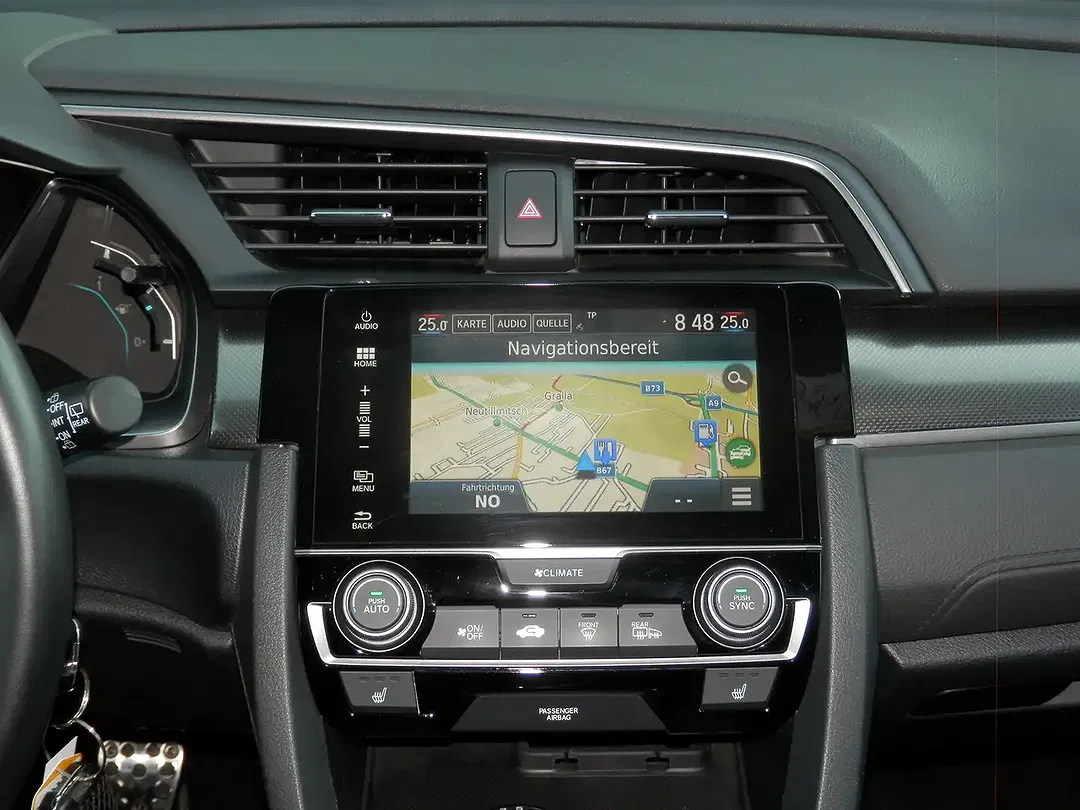 Honda Civic - Thumbnail 8