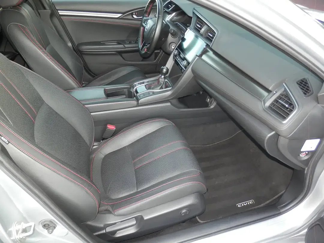 Honda Civic - Thumbnail 9