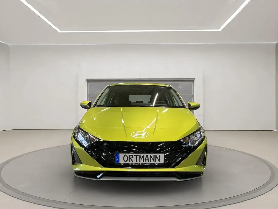 Hyundai i20 - Thumbnail 2