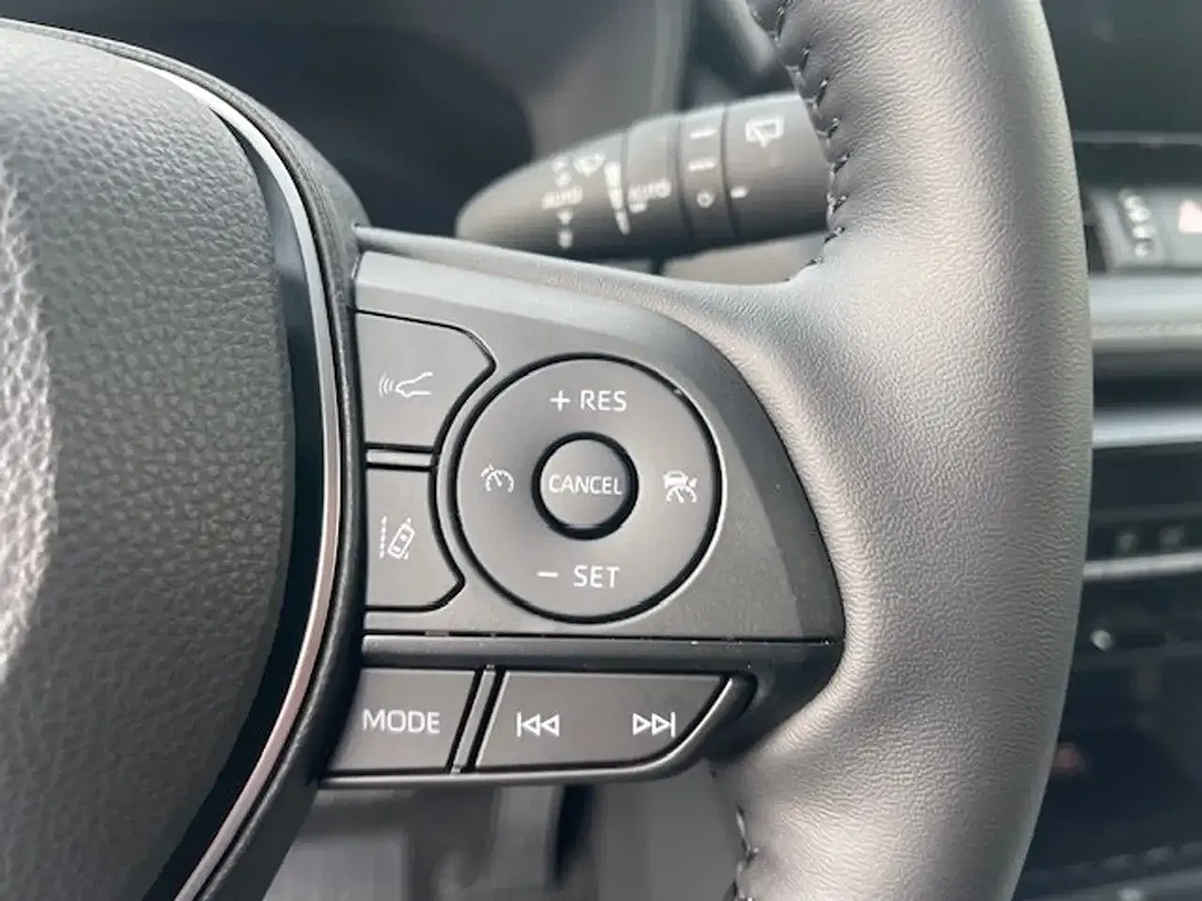 Toyota RAV 4 - Thumbnail 13