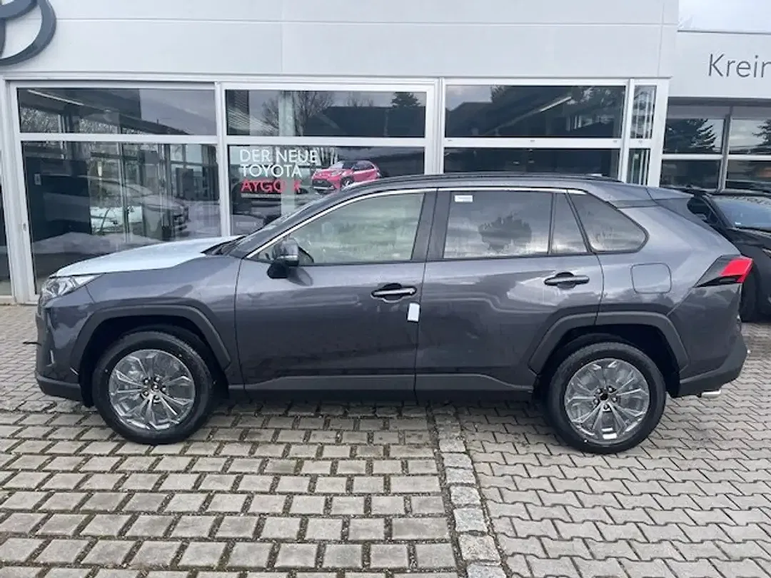 Toyota RAV 4 - Thumbnail 3