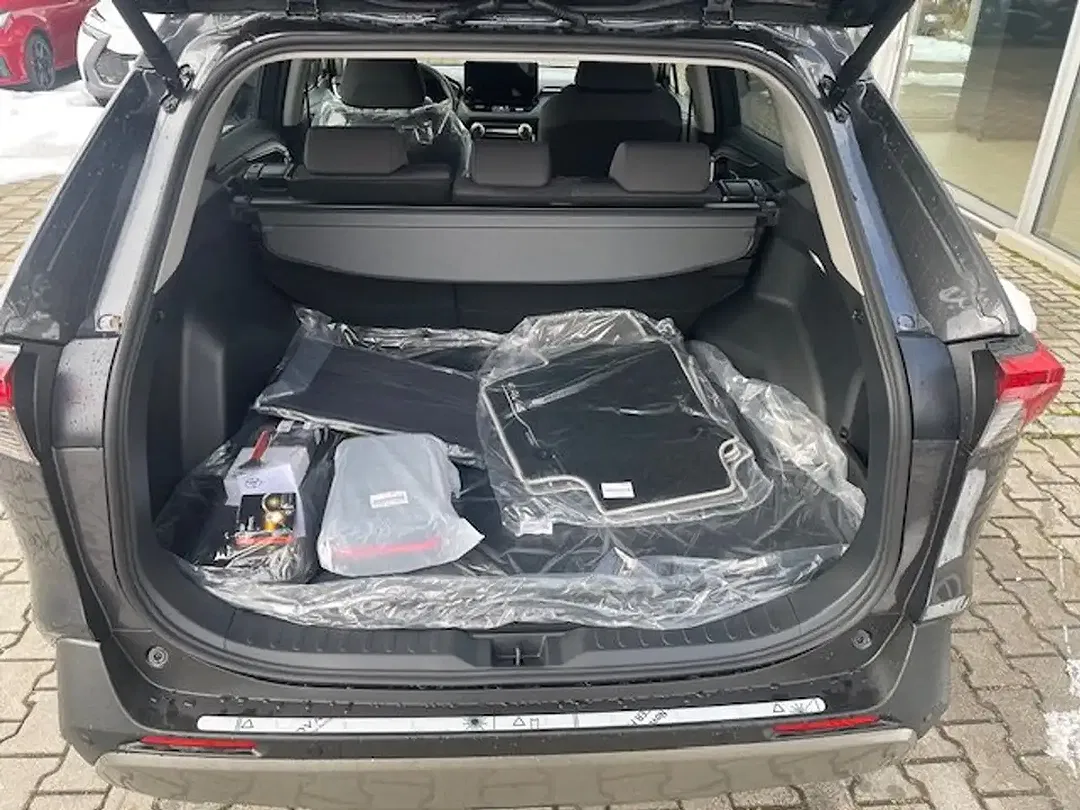 Toyota RAV 4 - Thumbnail 8