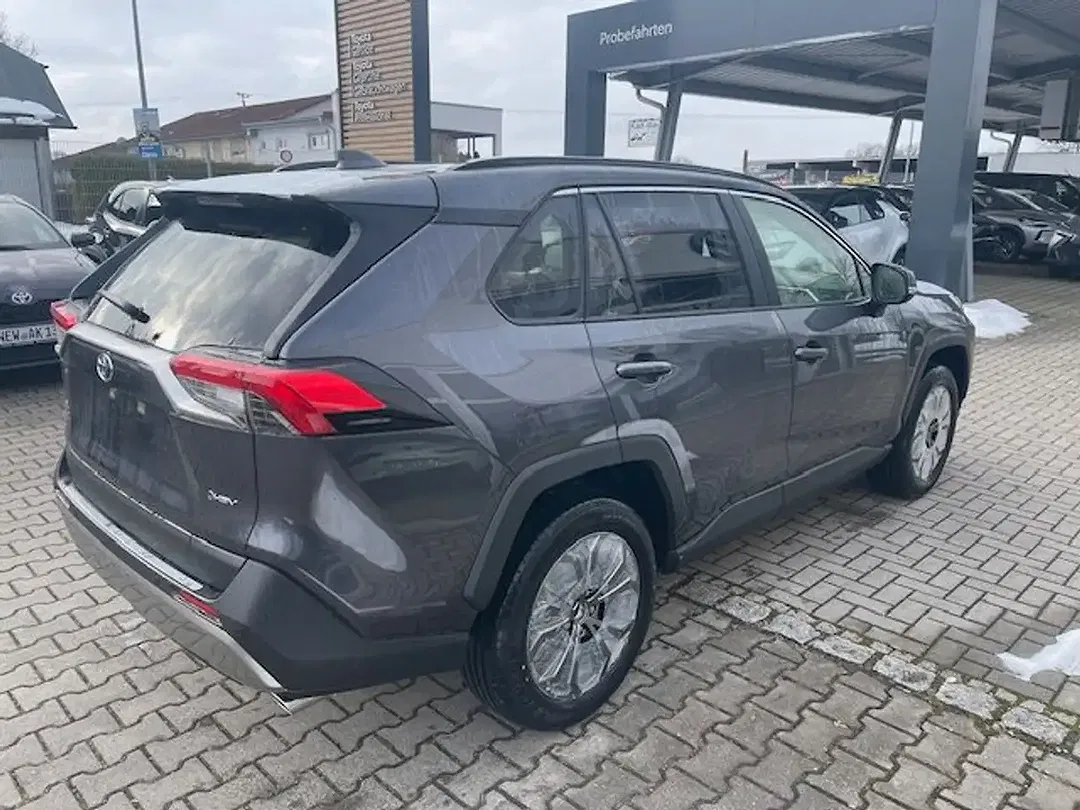 Toyota RAV 4 - Thumbnail 9