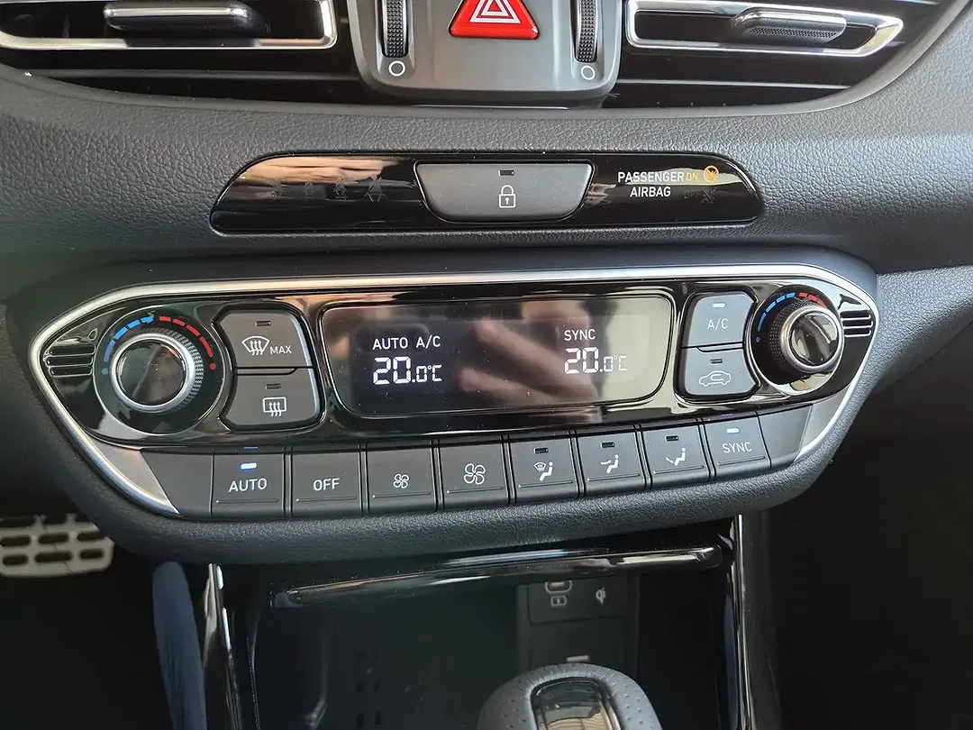 Hyundai i30 - Thumbnail 14