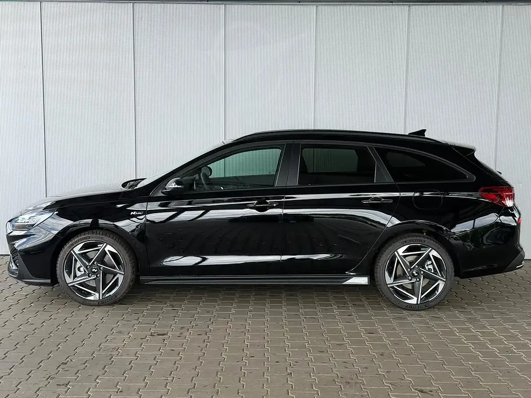 Hyundai i30 - Thumbnail 2