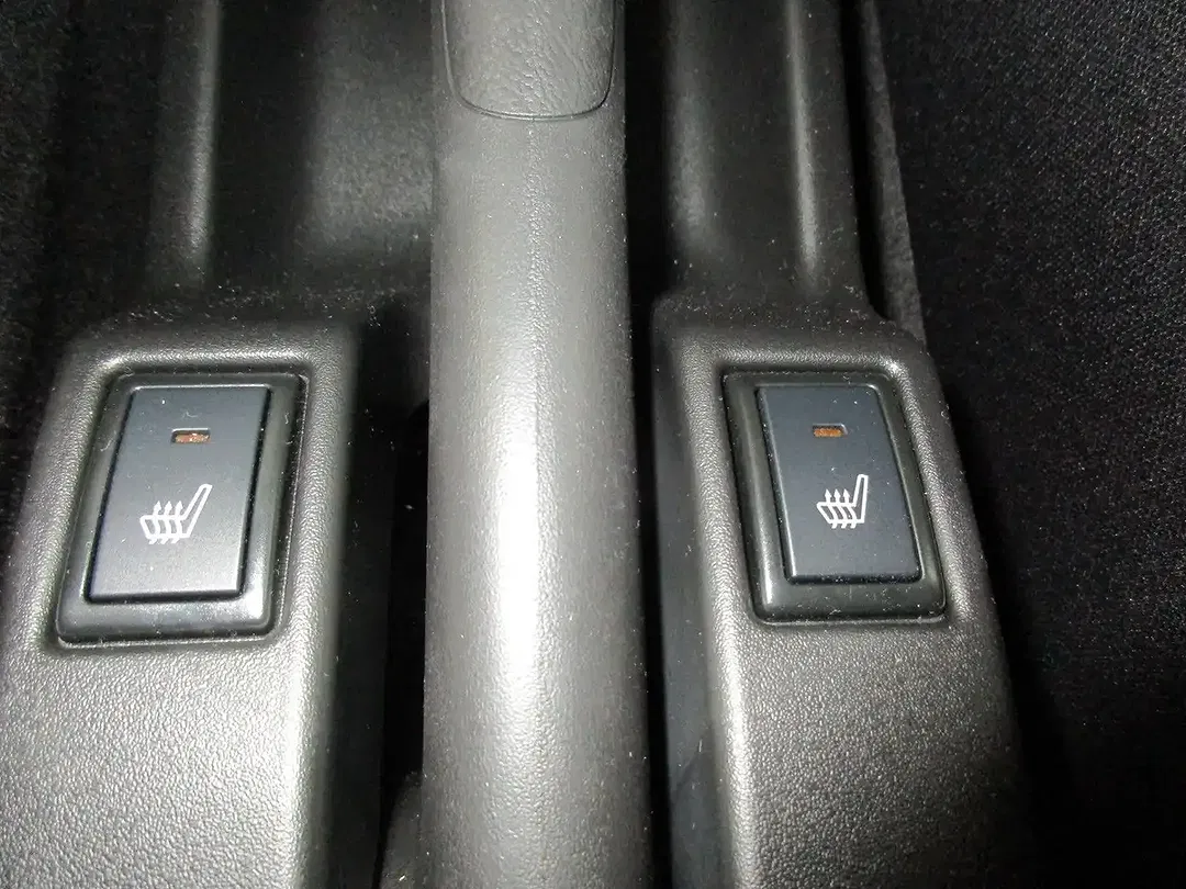 Suzuki Swift - Thumbnail 10