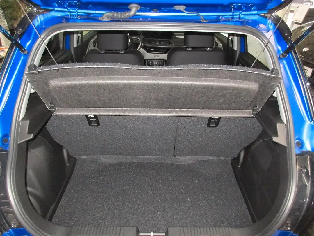 Suzuki Swift - Thumbnail 12