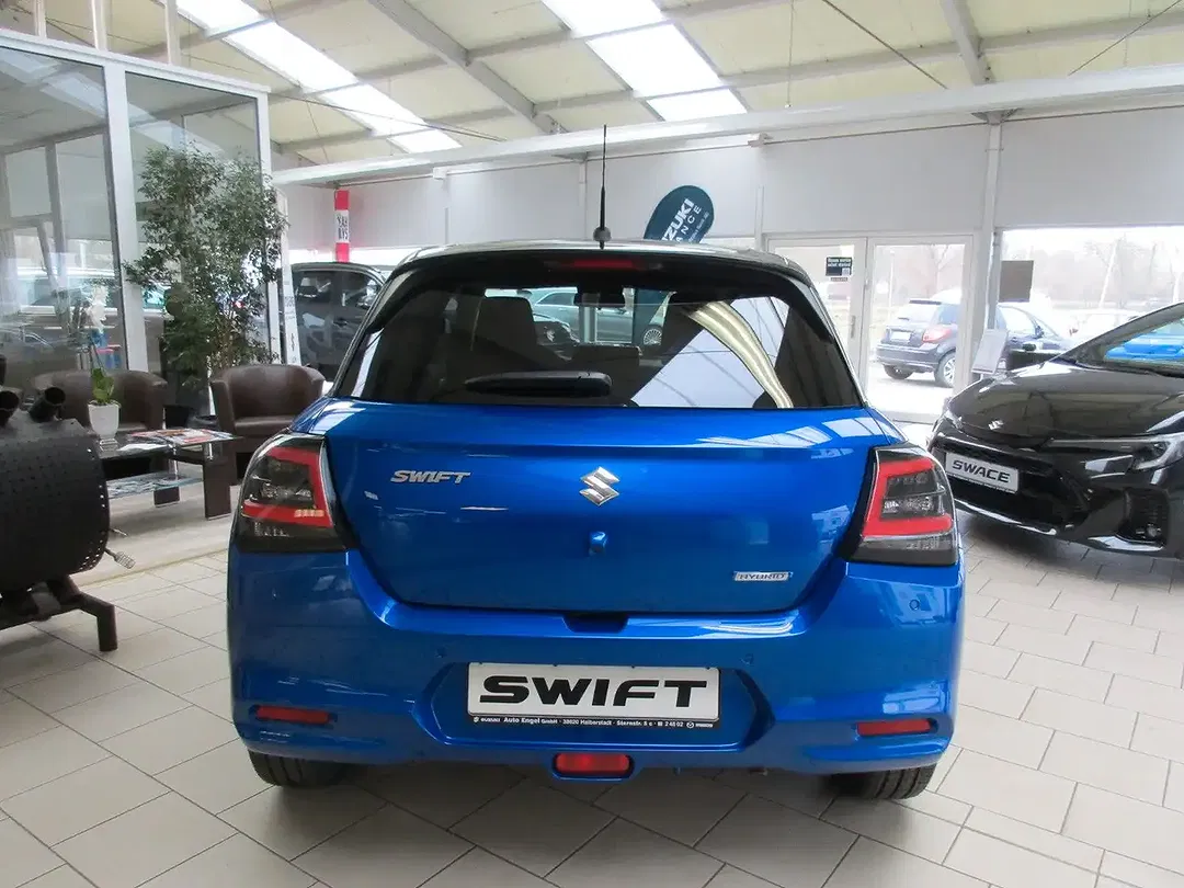 Suzuki Swift - Thumbnail 5