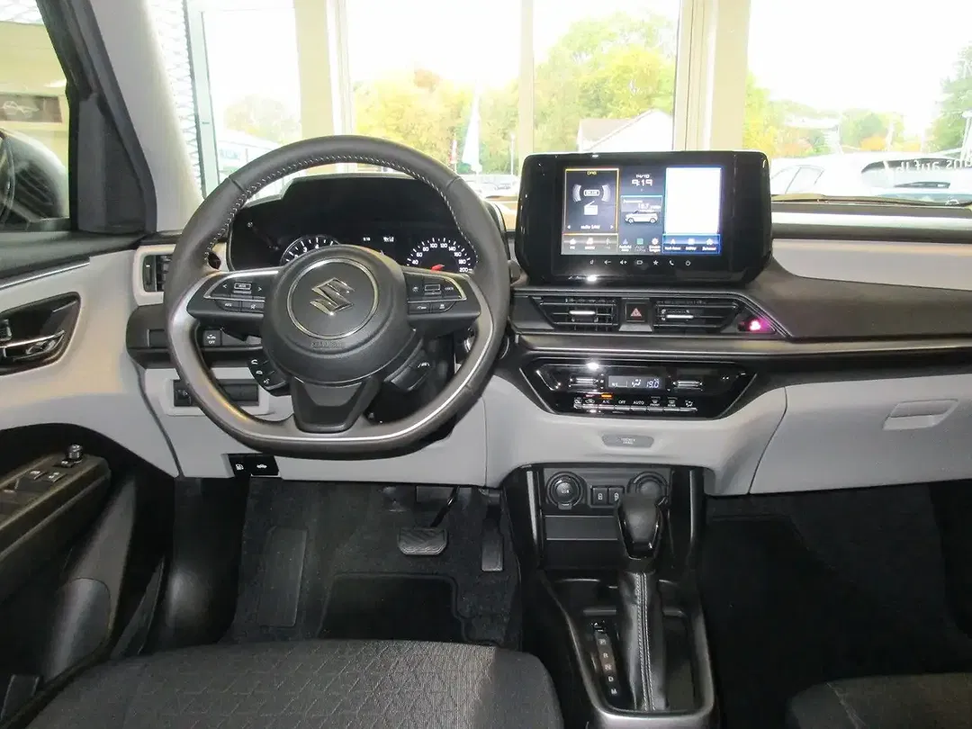 Suzuki Swift - Thumbnail 7