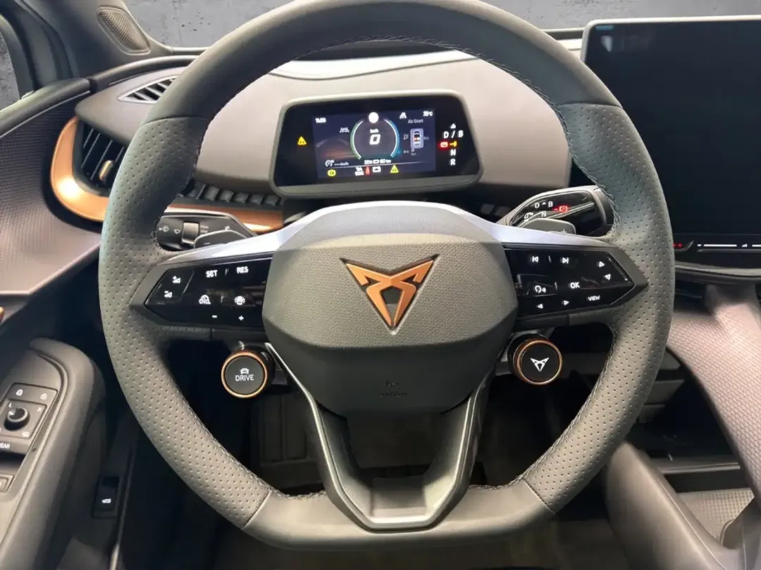 CUPRA Tavascan - Thumbnail 9
