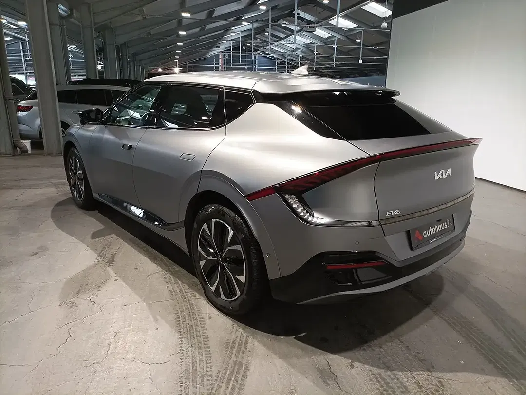 Kia EV6 - Thumbnail 4