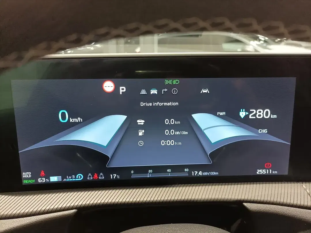 Kia EV6 - Thumbnail 7