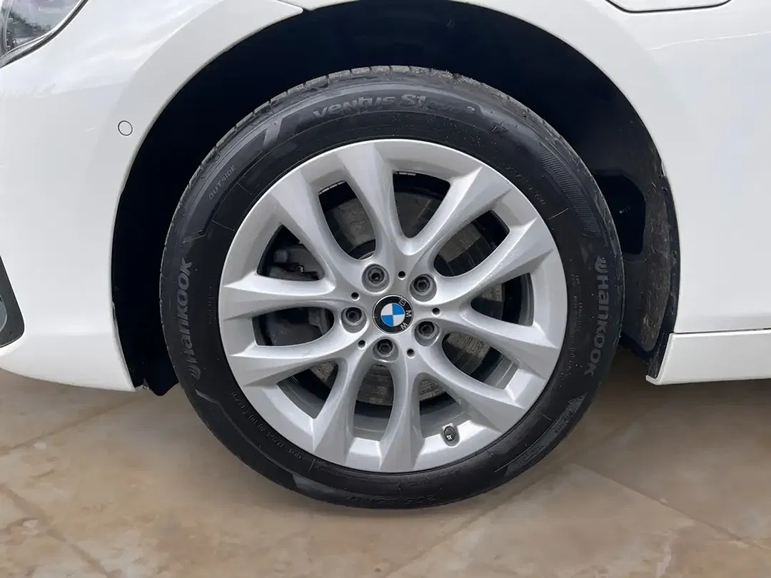 BMW 225 - Thumbnail 2