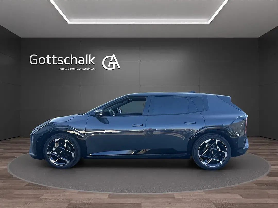 Kia EV4 - Thumbnail 4