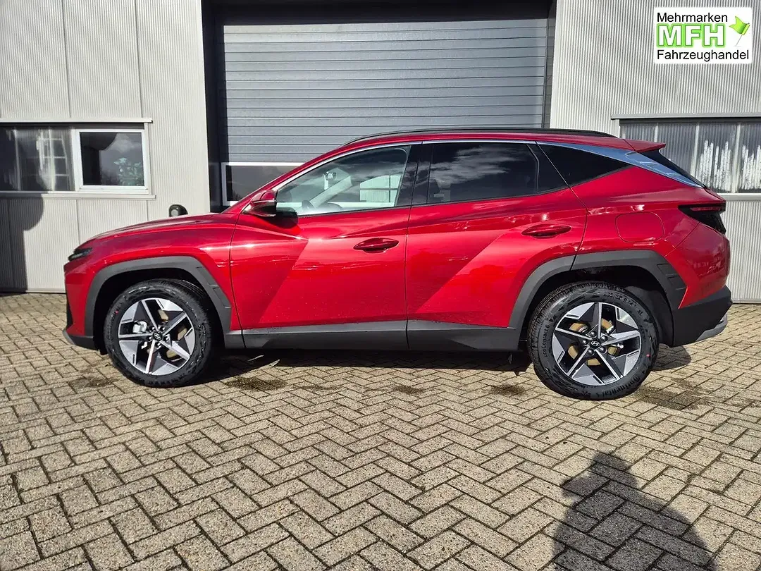 Hyundai TUCSON - Thumbnail 2