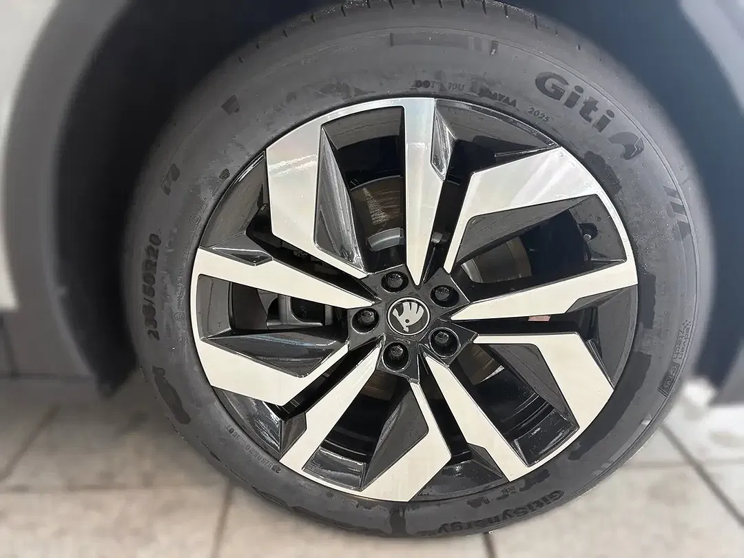 Skoda Elroq - Thumbnail 6