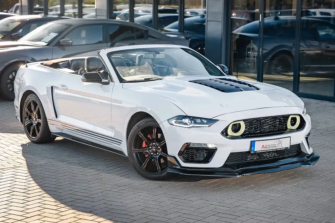 Ford Mustang - Thumbnail 11